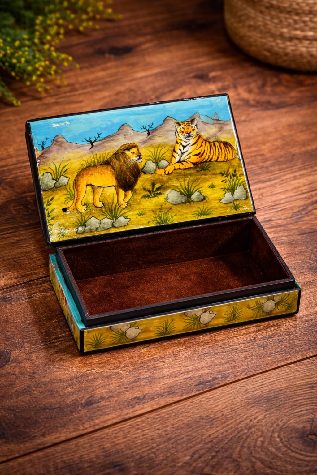 Paper Mache box, Antique Paper Mache Box, hand painted Vintage Box, mughal design box, paper mache jewellery box, handmade paper mache box